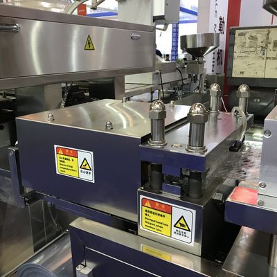 O CE aprovou a multi máquina de envolvimento alta funcional da bolha da selagem para tabuletas, comprimidos e tabuletas